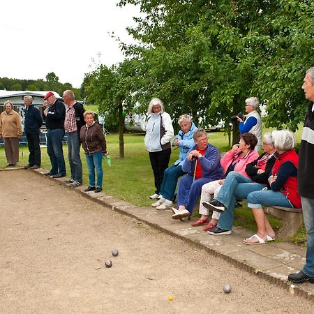 Camping En Vakantiewoning 'Ut Tumpke' Kessel (Limburg) Exterior foto