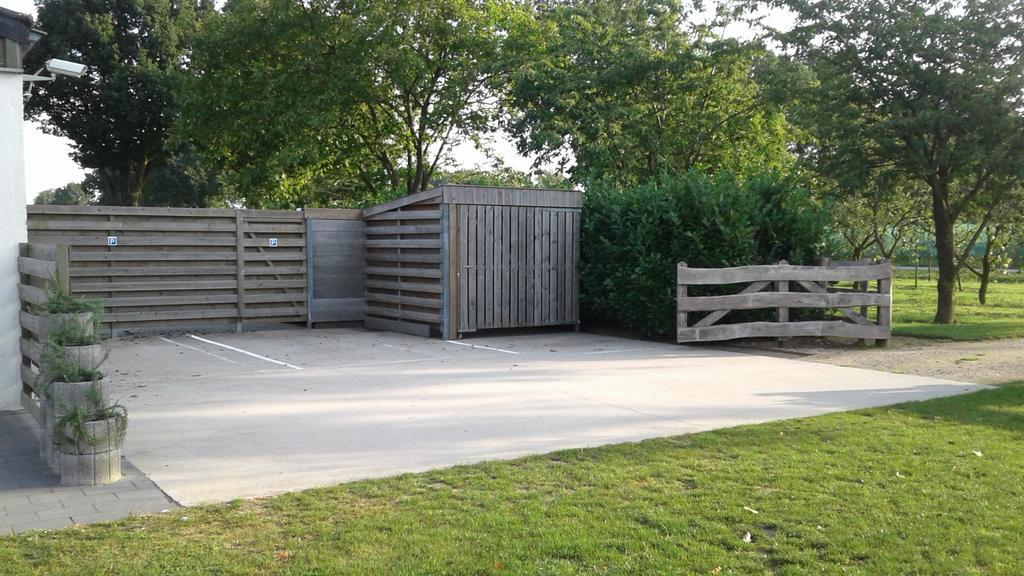 Camping En Vakantiewoning 'Ut Tumpke' Kessel (Limburg) Exterior foto